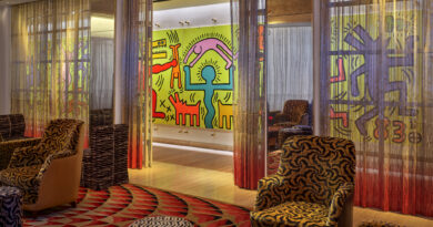 In un hotel di New York si riscopre una grande opera di Keith Haring