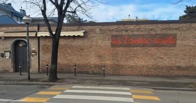 Il cuore di Rimini sale sul palco: al Teatro Galli la festa per i 25 anni di Opera Sant’Antonio per i poveri