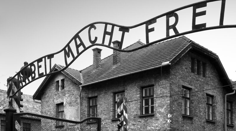 Ricordando il “pellegrinaggio” ad  Auschwitz della Scuola Superiore