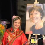 Magica Gilly riceve il “Premio Annick” per il contributo all’arte magica