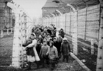 “Never again” (“Mai più”) è la promessa che accompagna ogni anno la Giornata della Memoria