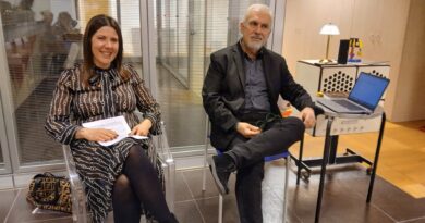 San Marino. Lo Spazio Biagioli tiene a battesimo l’avvincente libro di Davide Pezzi: “Rock me Amadeus. Il lato pop della classica, il cuore classico del rock”