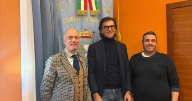 Coriano. Il sindaco Ugolini incontra Confcommercio Rimini. Consegnato il documento di proposte “La città che cambia”
