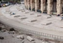 Una nuova inattesa pavimentazione esterna al Colosseo. Si recupera l’aspetto originale degli accessi all’Anfiteatro