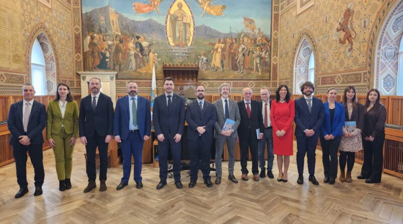 Presentato alla Reggenza il libro UNIRSM “History of San Marino”