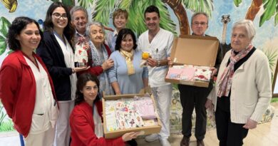 Ravenna. Dalla Banca del Tempo, borsine e copriflebo in tessuto per i pazienti della Pediatria