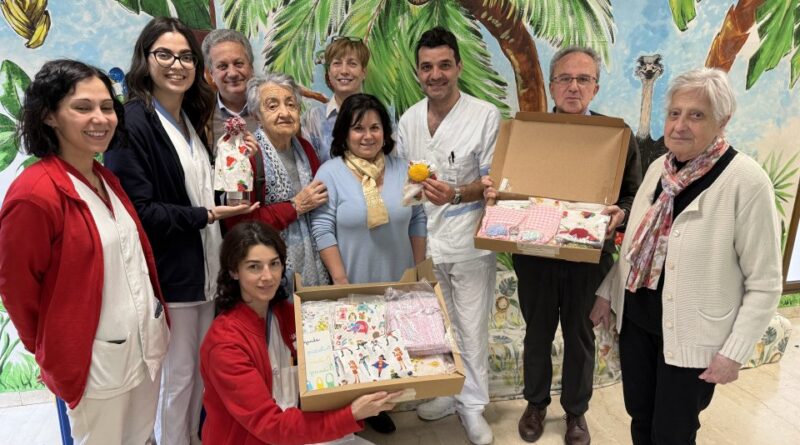 Ravenna. Dalla Banca del Tempo, borsine e copriflebo in tessuto per i pazienti della Pediatria