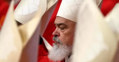 Si rifugia in Vaticano il primo cardinale iraniano della storia