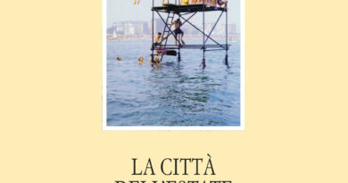 Gambalunga. Tommaso Panozzo presenta “La città dell’estate. Itinerari alla ricerca della Marina di Rimini anni ’50 e ’60”