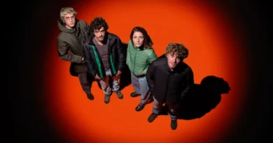 Lodo Guenzi al teatro Pazzini di Verucchio porta gli spettatori sulle Ande Peruviane