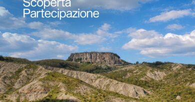 Sasso Simone e Simoncello. 𝗨𝗻 𝗣𝗮𝗿𝗰𝗼 𝗰𝗵𝗲 𝗶𝗻𝗰𝗹𝘂𝗱𝗲: 𝗳𝗼𝗿𝗺𝗮𝘇𝗶𝗼𝗻𝗲, 𝘀𝗰𝗼𝗽𝗲𝗿𝘁𝗮 𝗲 𝗽𝗮𝗿𝘁𝗲𝗰𝗶𝗽𝗮𝘇𝗶𝗼𝗻𝗲