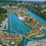  Italia in Miniatura festeggia il 25 aprile con un flash mob tricolore