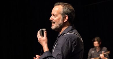 San Marino. Mario Perrotta al Teatro Titano con: Nel blu – avere tra le braccia tanta felicità