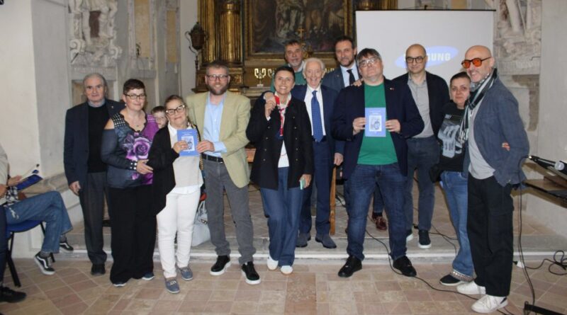 “The Dorian” conquista Sant’Angelo in Vado: una serata tra ricordi, amicizia e solidarietà nel segno di Doriano Matteucci