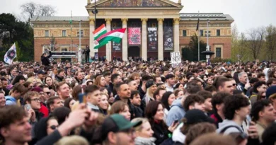La Primavera di Budapest: crolla il muro di Orbán