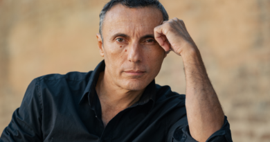 Bellaria – Igea Marina. Venerdì 17 aprile Valerio Aprea sul palco per l’ultimo spettacolo della stagione