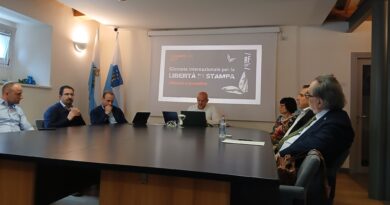 San Marino. Settore stampa e professione giornalistica tra luci e ombre nella conferenza pubblica di RF. Le regole devono valere per tutti