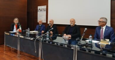 Rifugio, protezione, sicurezza: la storia antica di uno “Stato-Asilo” raccontata dal professor Verter Casali alla serata San Marino – Sassocorvaro