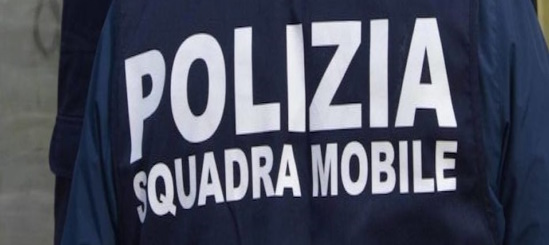 Blitz della Polizia contro droga e armi: colpo allo spaccio anche nel Riminese