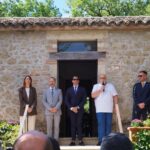 San Marino. La camminata nel bosco, l’inaugurazione del Villino Bonelli e della Piazzetta Marino Cardinali: una giornata davvero speciale con la Reggenza, le autorità e tantissimi cittadini
