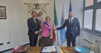 “Terre di accoglienza e libertà” San Marino e Rimini sottoscrivono Statuto e Convenzione del Gruppo Europeo di Cooperazione Territoriale (GECT)
