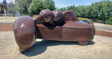 San Marino, torna a splendere il monumento dedicato a Tazio Nuvolari alla rotonda di Borgo Maggiore
