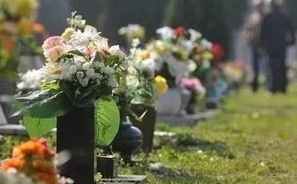 Cimiteri, il PSD: “Non bastano nuovi loculi, serve una strategia per il futuro”