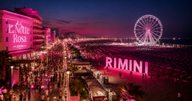 Rds Summer Festival fa decollare l’estate: 20mila persone a Rimini. Achille Lauro osannato come un re