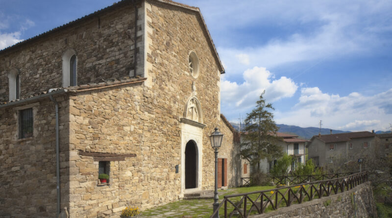 Maiolo, l’ex chiesa diventa ostello: 700mila euro per riqualificare il cuore del borgo