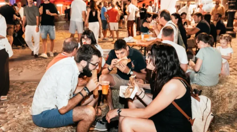 Santarcangelo, numeri da record nonostante il caldo: “In due giorni più di 10 mila piadine servite”