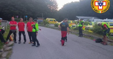 Forlì, tragedia in Appennino: va a funghi col marito e scivola in un canalone profondo 90 metri. Morta una donna