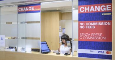 Fellini smart, con parcheggi intelligenti, ticket digitali, pagamenti elettronici contactless