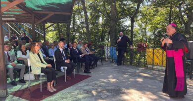 La Reggenza in visita alla colonia estiva di San Marino alla Verna