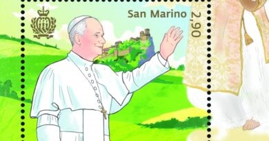 Poste San Marino celebra la visita di Papa Leone XIV con un francobollo e una moneta