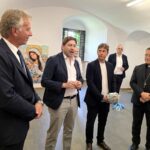 San Marino. Inaugurata la mostra “Icone sacre pop” di Simone Legno: l’eredità di Expo Osaka 2025 continua a creare ponti tra Istituzioni, arte e spiritualità