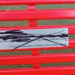 Santarcangelo. Nuovo vandalismo alla panchina rossa intitolata a Lorena Vezzosi, lo sdegno e l’appello alle famiglie del sindaco Sacchetti