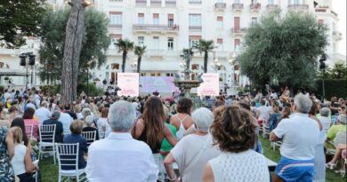 Quaranta ospiti d’eccezione per la 7a edizione de “La Terrazza della Dolce Vita” di Ventura e Terzi, al Grand Hotel di Rimini, dal 31 luglio al 10 agosto