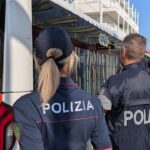 Metromare, arrestati due presunti borseggiatori: nel mirino i passeggeri diretti all’aeroporto