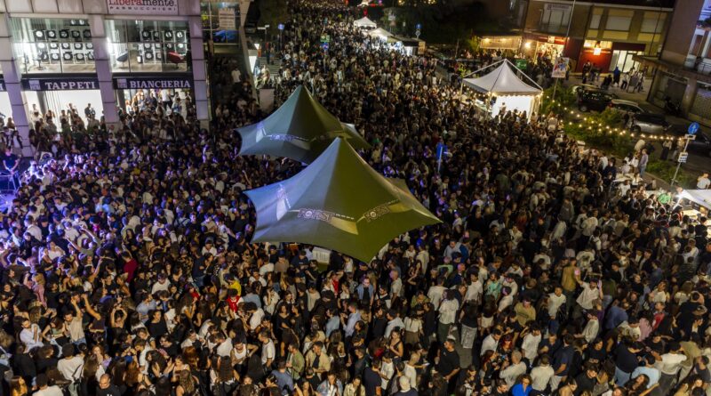Santarcangelo. Emilia Street Parade fa il bis: sabato 19 settembre torna la grande festa di comunità