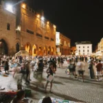 Shopping Night: il centro storico di Rimini si accende tra musei aperti, musica e spettacoli
