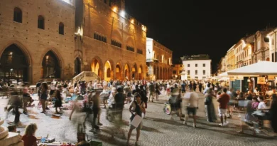 Shopping Night: il centro storico di Rimini si accende tra musei aperti, musica e spettacoli