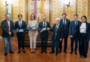 San Marino. Presentato alla Reggenza il foglietto celebrativo dedicato alle scuole firmate dall’Ingegner Rossini