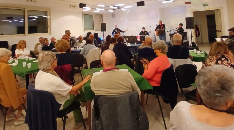 Serata conviviale della SUMS femminile per salutare l’estate, mentre si preparano i progetti per il Natale