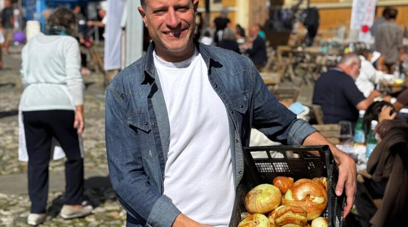 Santarcangelo protagonista al Salone del Gusto di Torino: la cipolla dell’acqua ambasciatrice a Terra Madre
