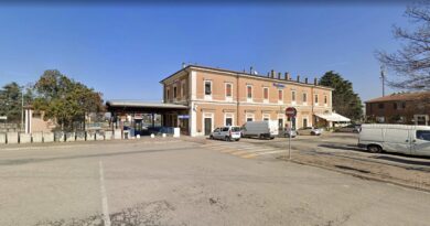 Trenitalia e la mancata fermata Santarcangelo, le dichiarazioni del sindaco Sacchetti