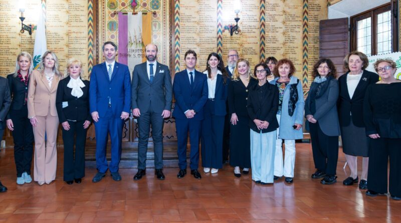 San Marino. L’APAS celebra quarant’anni di storia: presentati alla Reggenza il volume e il francobollo celebrativo