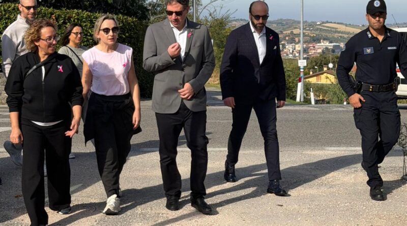 San Marino. I Capitani Reggenti e tantissima gente alla “camminata in rosa”