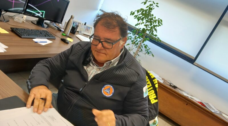 San Marino. Scuole in campo. Il capo della Protezione Civile Pietro Falcioni spiega il ruolo del Servizio e quello dei Volontari