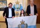 Consegnata a Violamarie la bandiera della Repubblica di San Marino: sarà lei a rappresentare il Titano allo Junior Eurovision Song Contest 2026