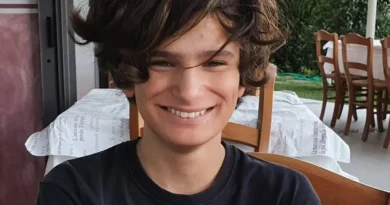 Riccardo Gualtieri, i professori: “Le tue parole sono un dono per tutti noi”